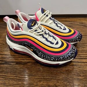 Airmax 97 nike size 6Y girls